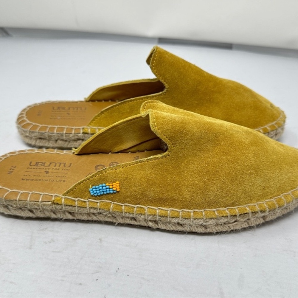UBUNTU size 9 Wide Suede Handmade Gold Slide Made in Kenya Slip On Mule Confy